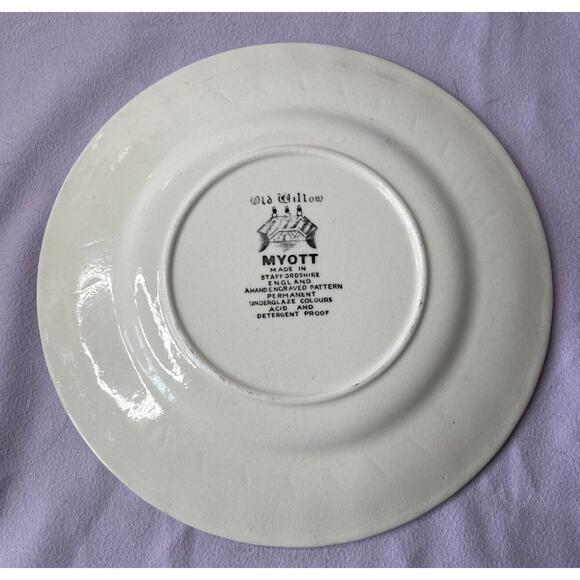 Myott Meakin Blue Willow Scalloped 7" Bread Plate - Picture 2 of 2